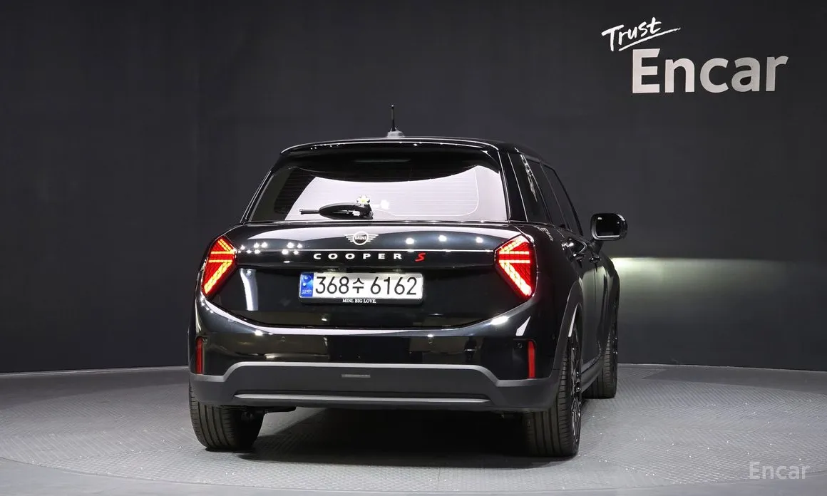 Фото 4 - Mini Cooper