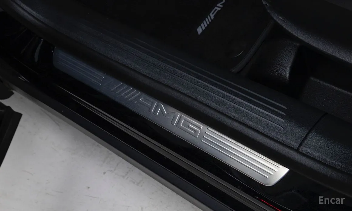 Mercedes-Benz GLB-Class 2020 AMG GLB35 4MATIC
