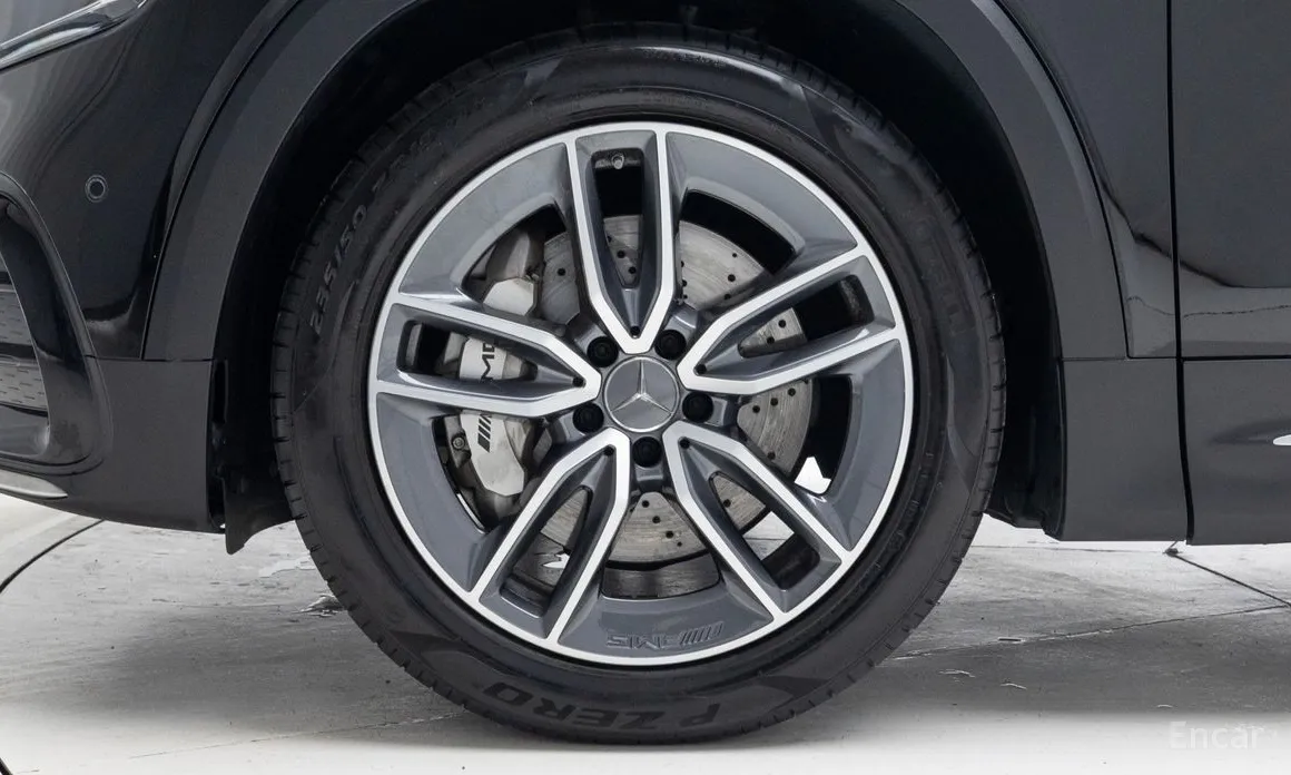 Mercedes-Benz GLB-Class 2020 AMG GLB35 4MATIC