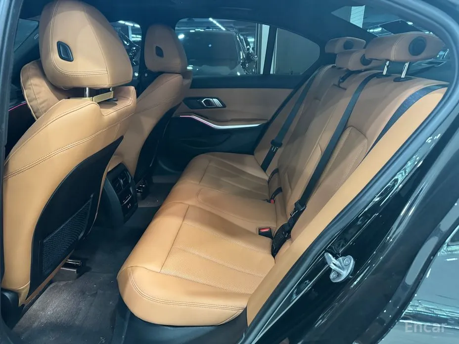 Фото 10 - BMW 3 Series