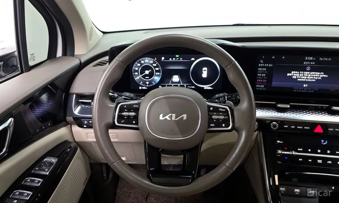 Фото 13 - Kia Carnival