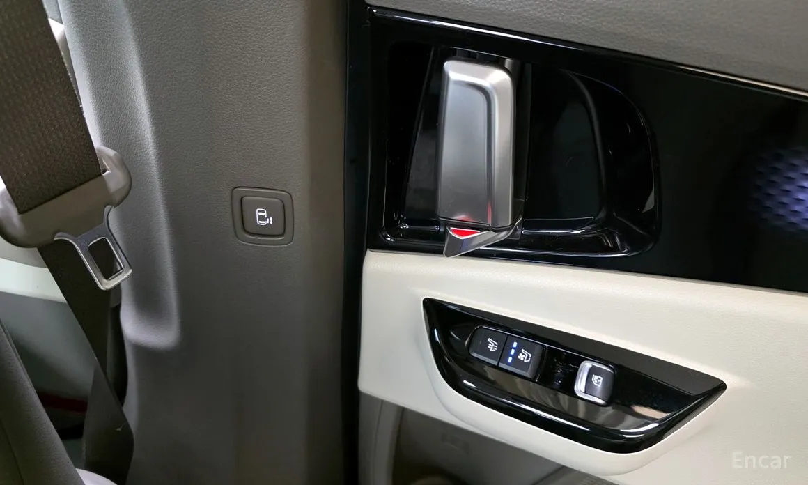 Фото 19 - Kia Carnival