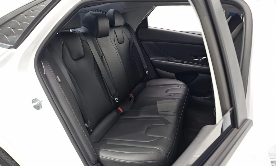 Фото 12 - Hyundai Avante