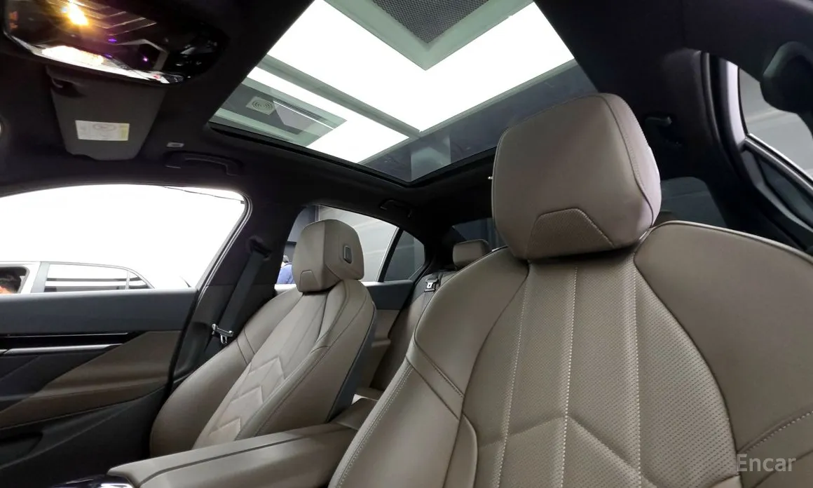 Фото 19 - BMW 5 Series