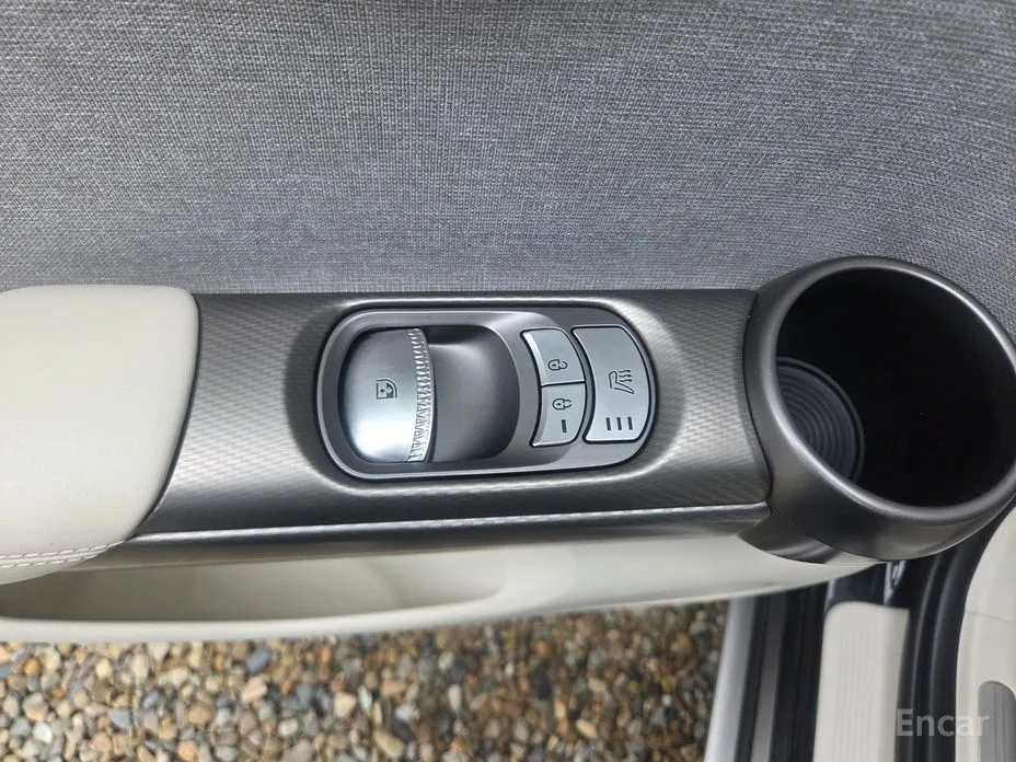 Фото 17 - Genesis GV60