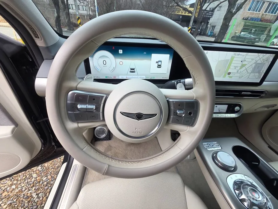 Фото 18 - Genesis GV60