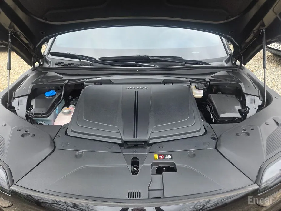 Фото 6 - Genesis GV60