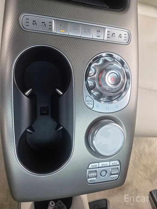 Фото 9 - Genesis GV60