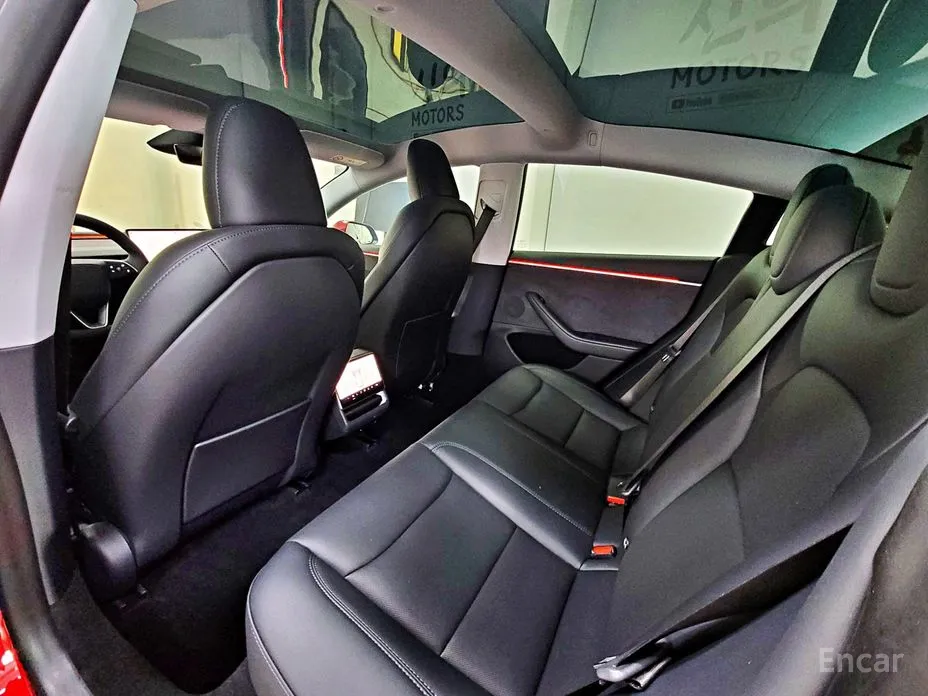 Фото 11 - Tesla Model 3