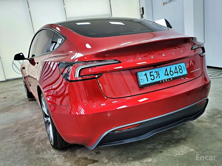 Фото 2 - Tesla Model 3
