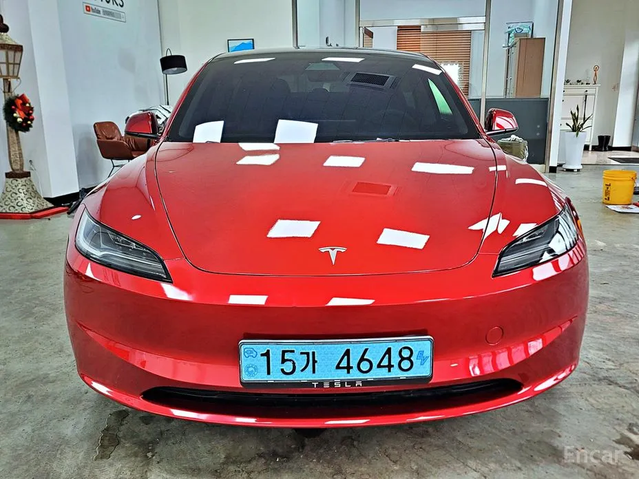 Фото 3 - Tesla Model 3