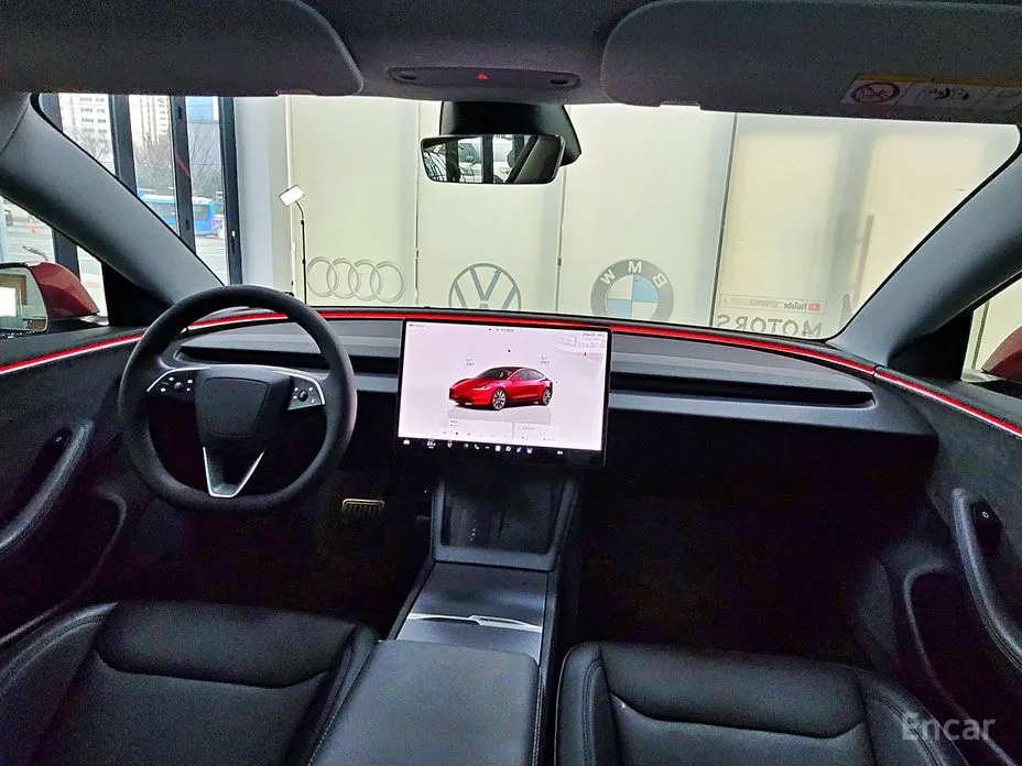 Фото 6 - Tesla Model 3