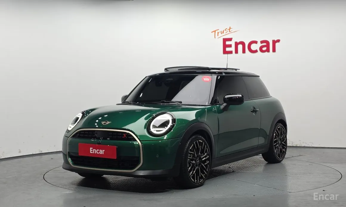 Фото 1 - Mini Cooper