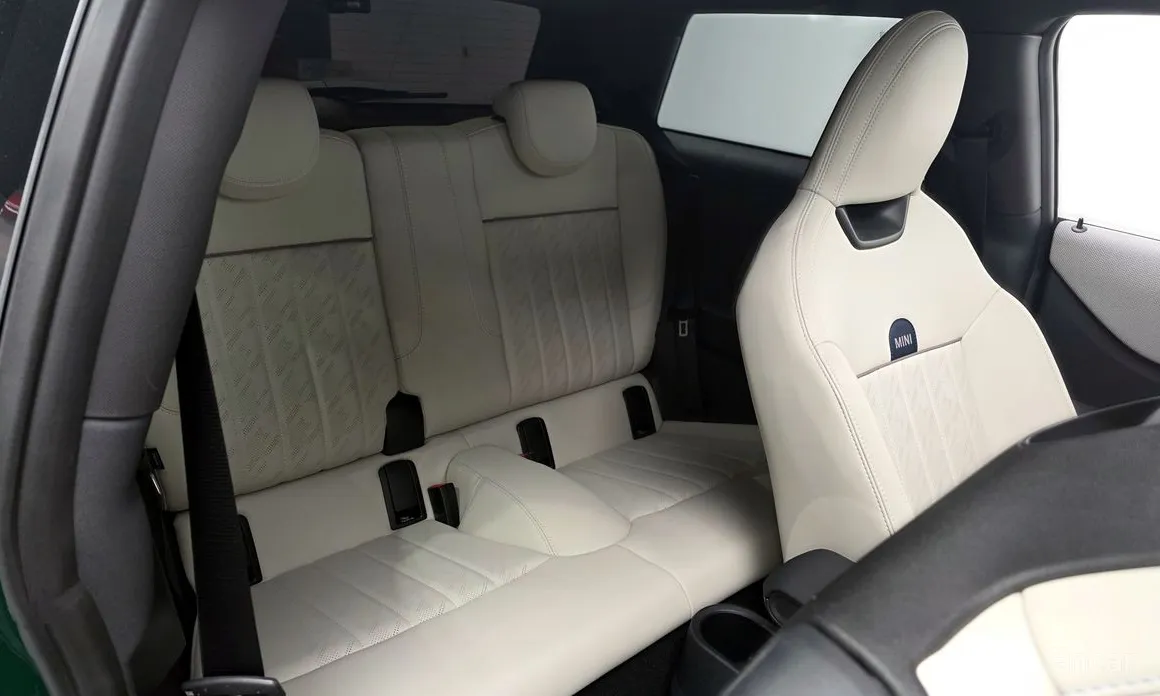 Фото 12 - Mini Cooper
