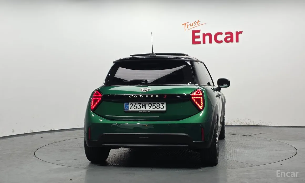 Фото 4 - Mini Cooper