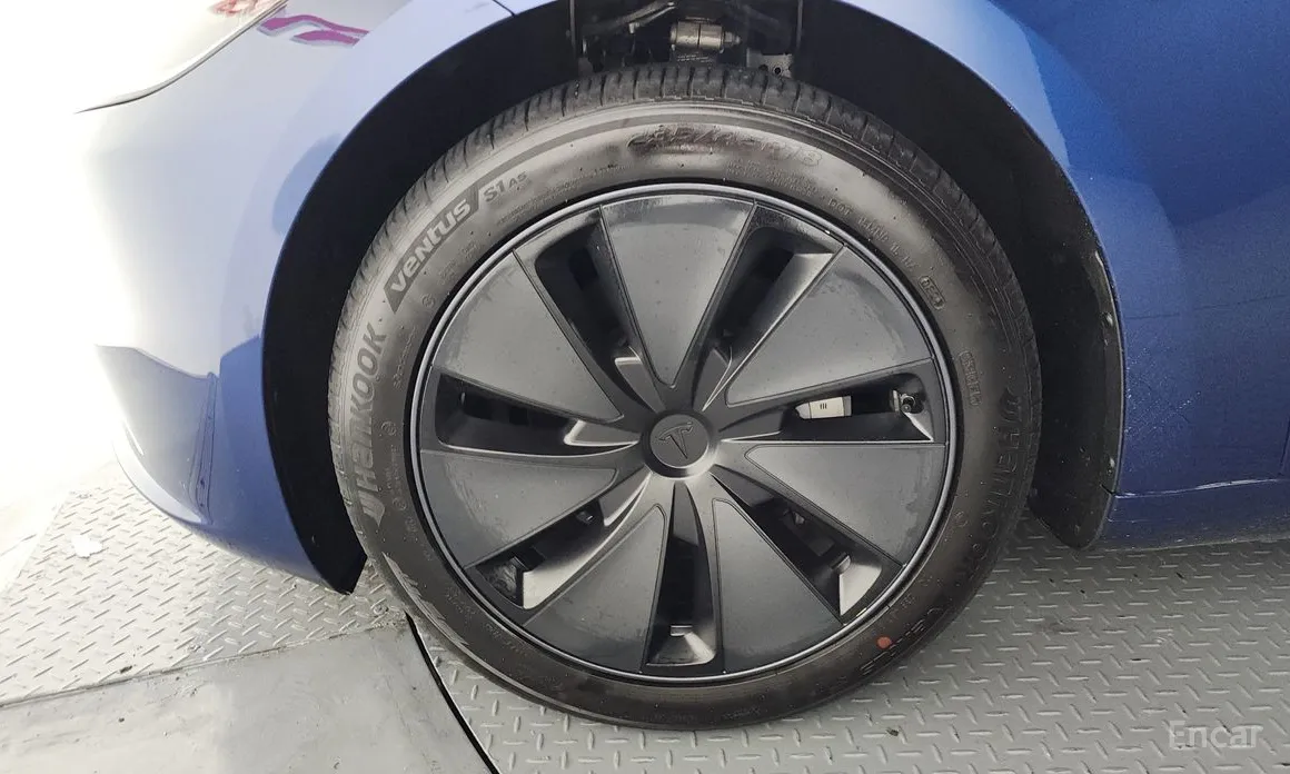 Фото 5 - Tesla Model 3