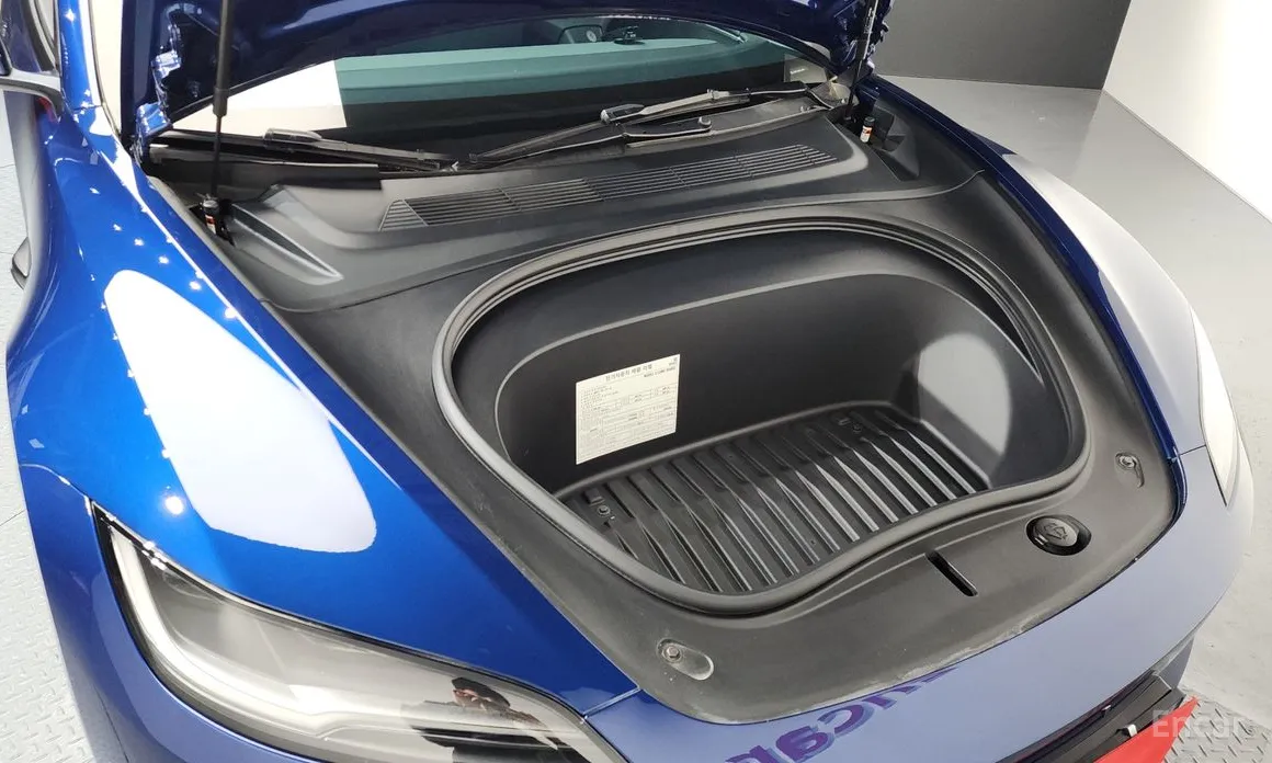 Фото 6 - Tesla Model 3