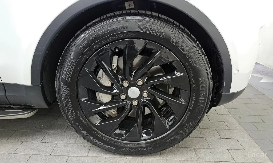 Photo 5 - Land Rover Discovery