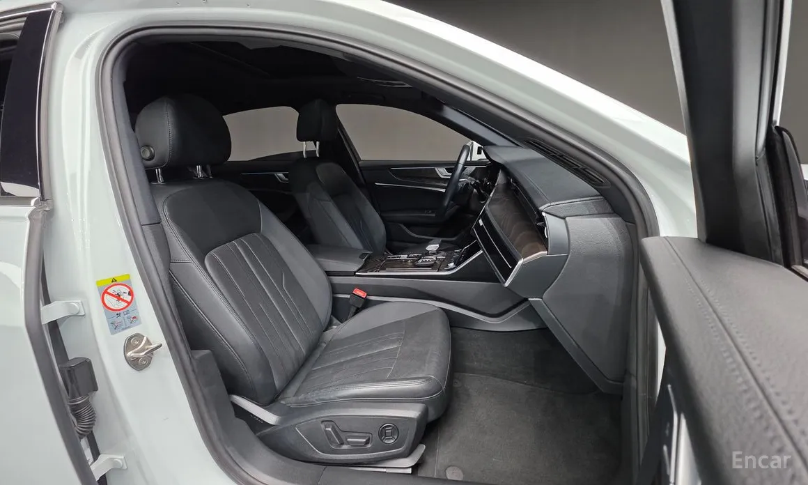 Фото 10 - Audi A6