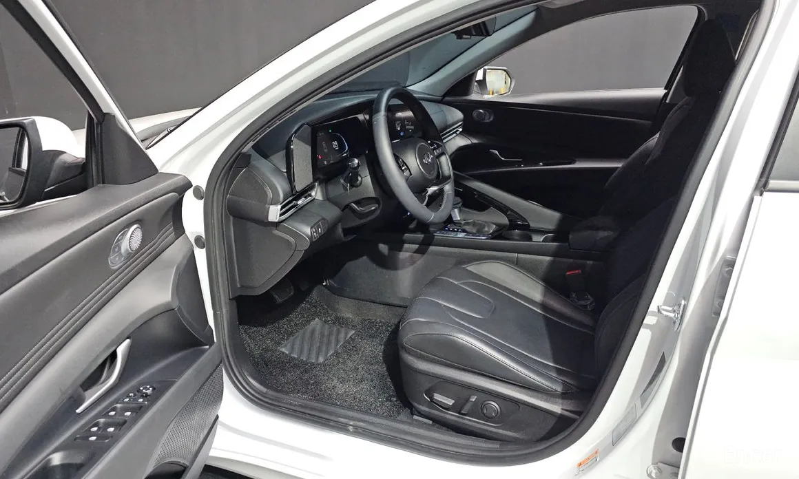 Hyundai Avante 2023 1.6