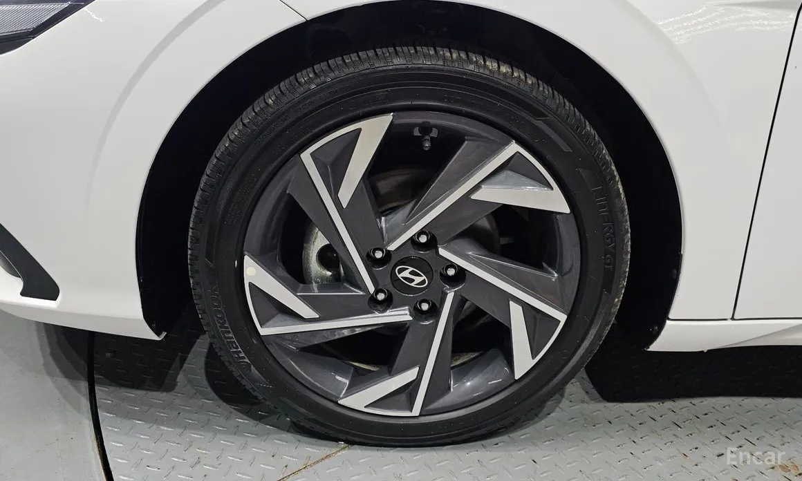 Hyundai Avante 2023 1.6