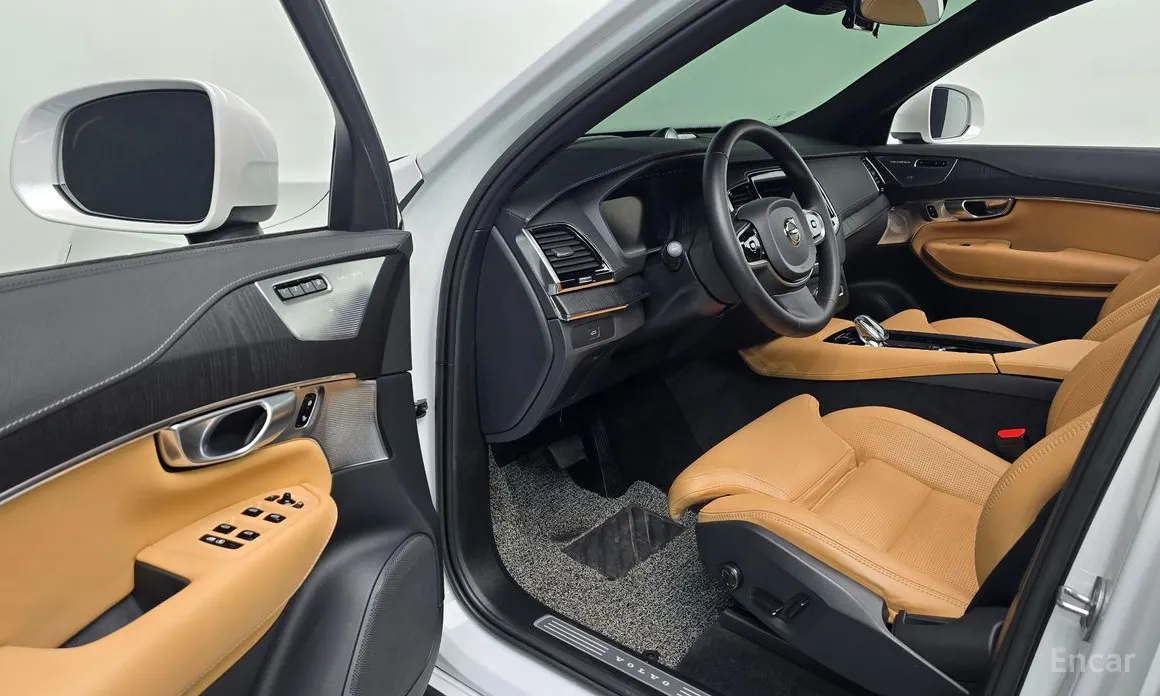 Photo 11 - Volvo XC90