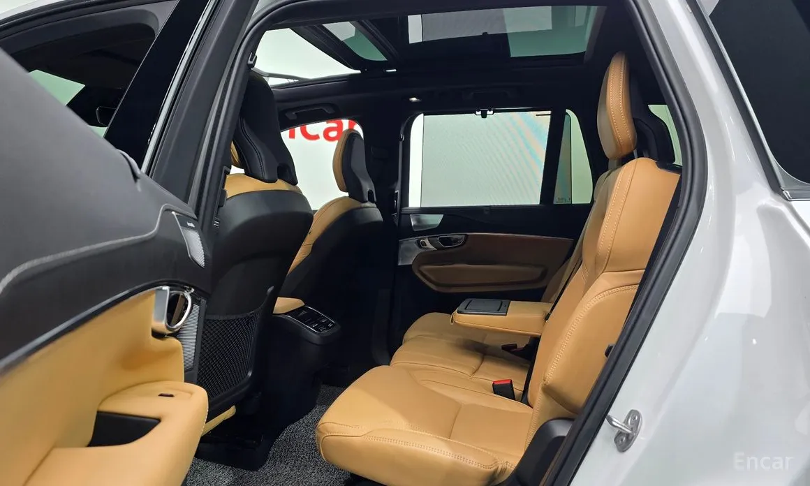 Photo 12 - Volvo XC90