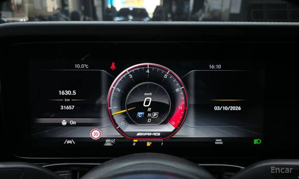 Фото 8 - Mercedes-Benz G-Class