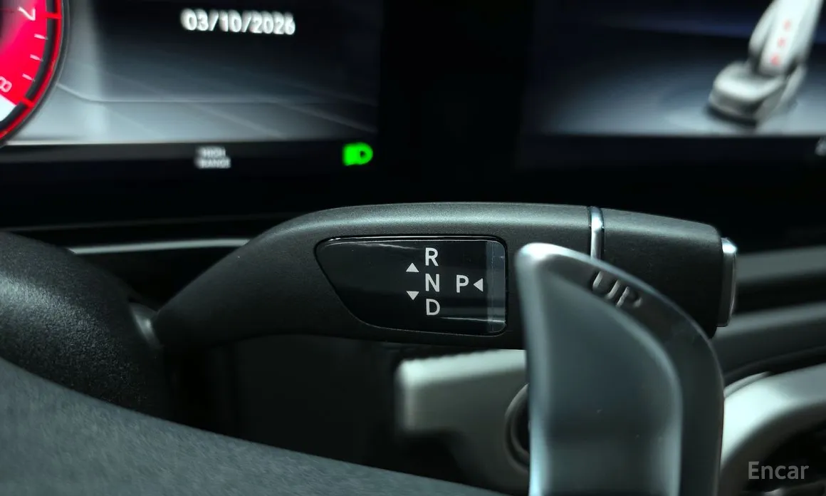 Фото 9 - Mercedes-Benz G-Class