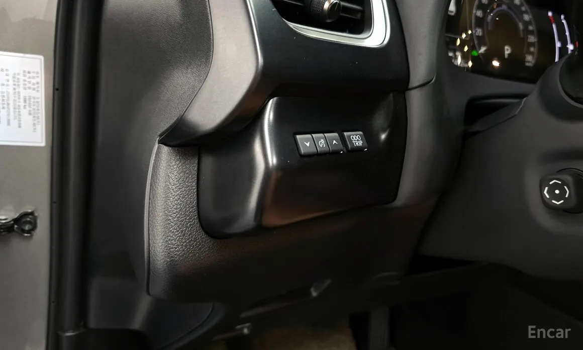 Фото 16 - Lexus UX