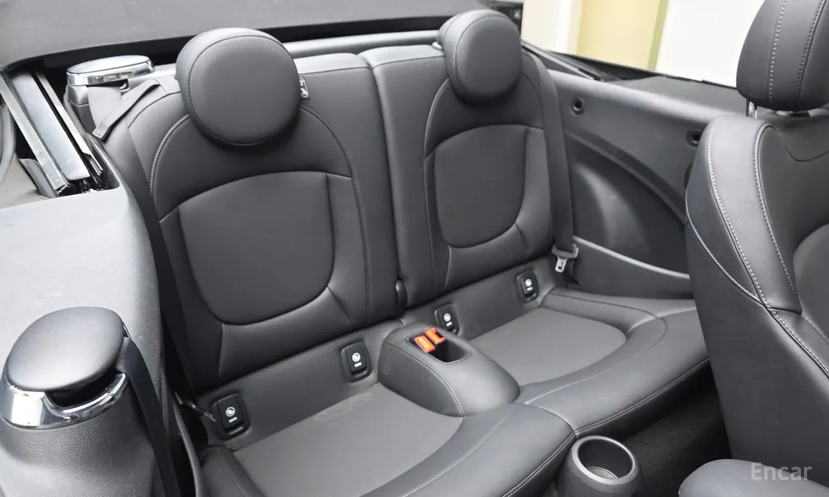 Фото 11 - Mini Cooper Convertible