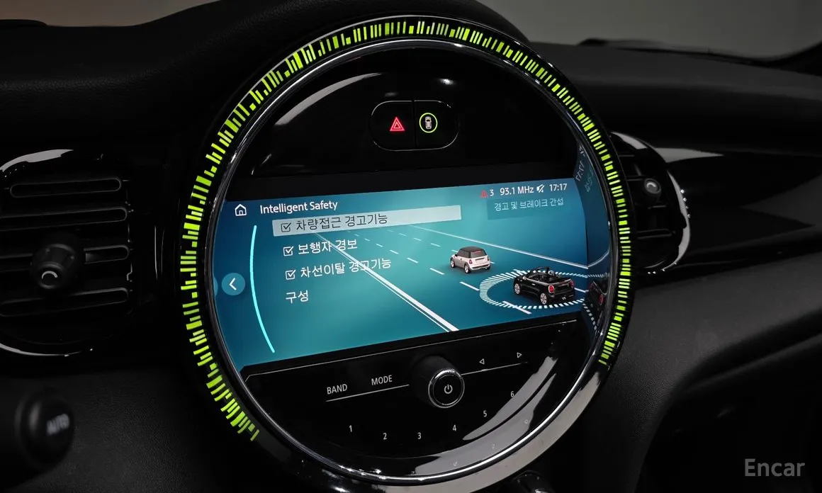 Фото 18 - Mini Cooper Convertible