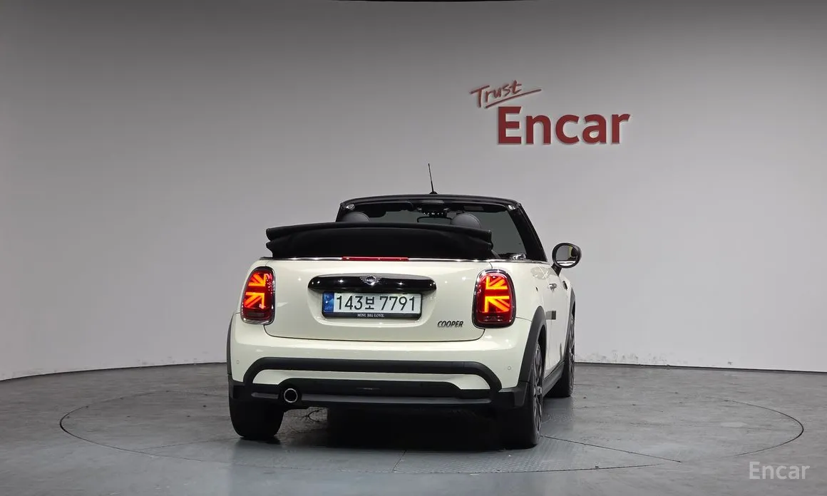 Фото 4 - Mini Cooper Convertible