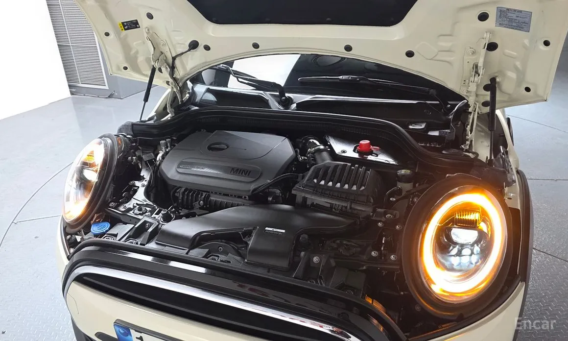 Фото 6 - Mini Cooper Convertible