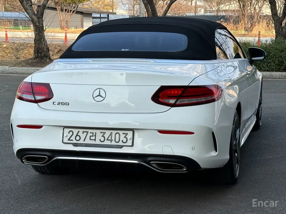 Photo 6 - Mercedes-Benz C-Class