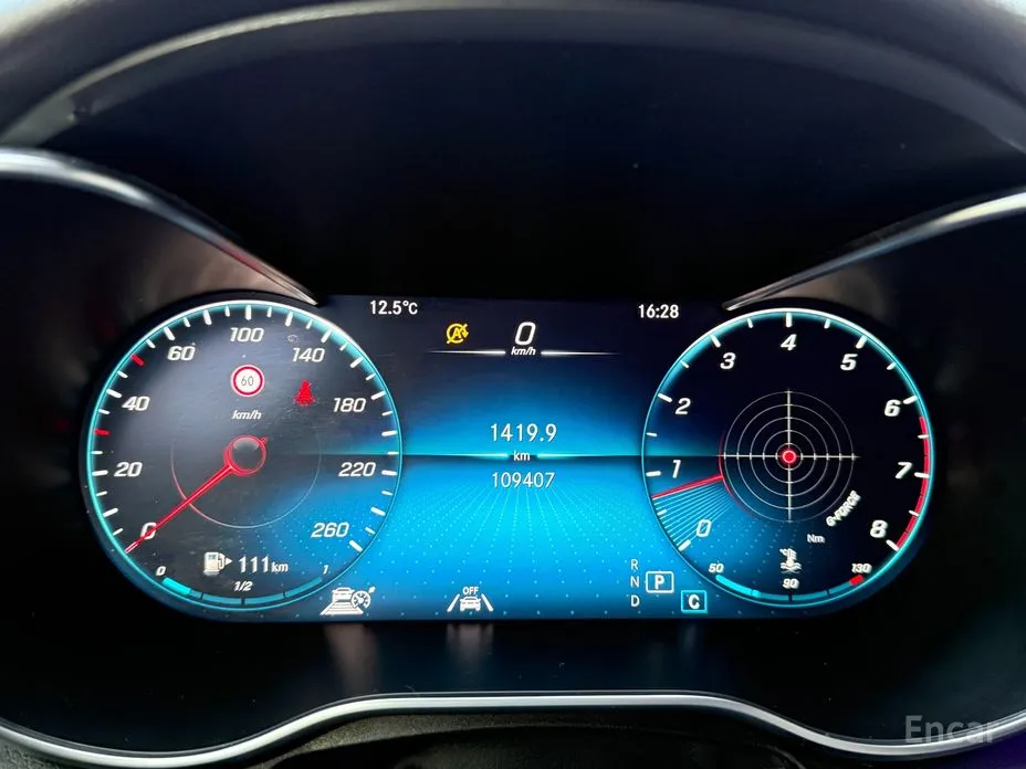 Photo 8 - Mercedes-Benz C-Class