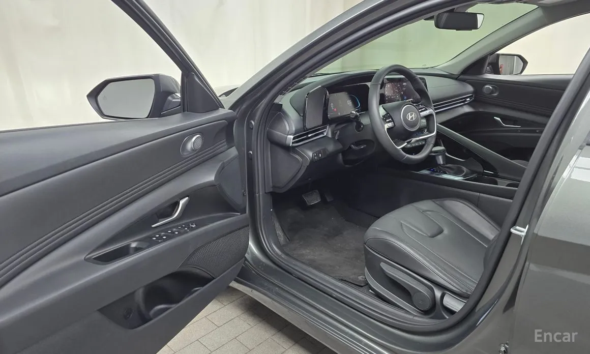 Фото 10 - Hyundai Avante