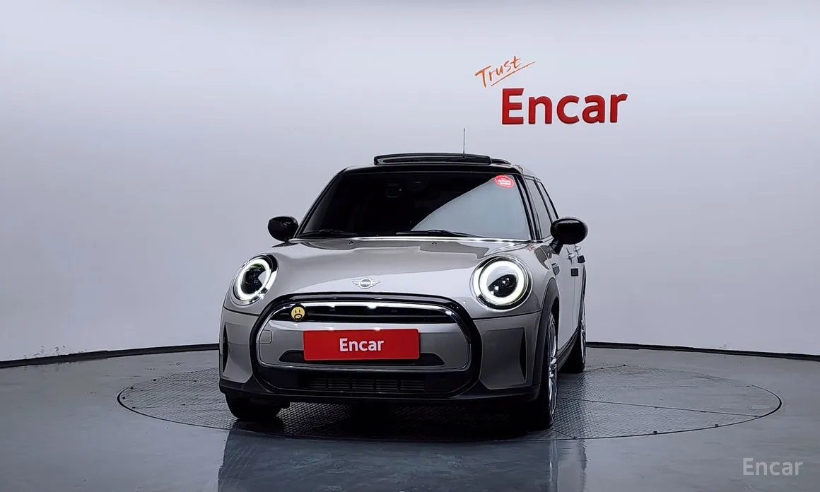 Фото 3 - Mini Cooper