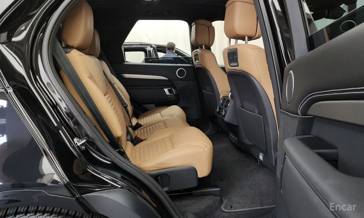 Фото 12 - Land Rover Discovery