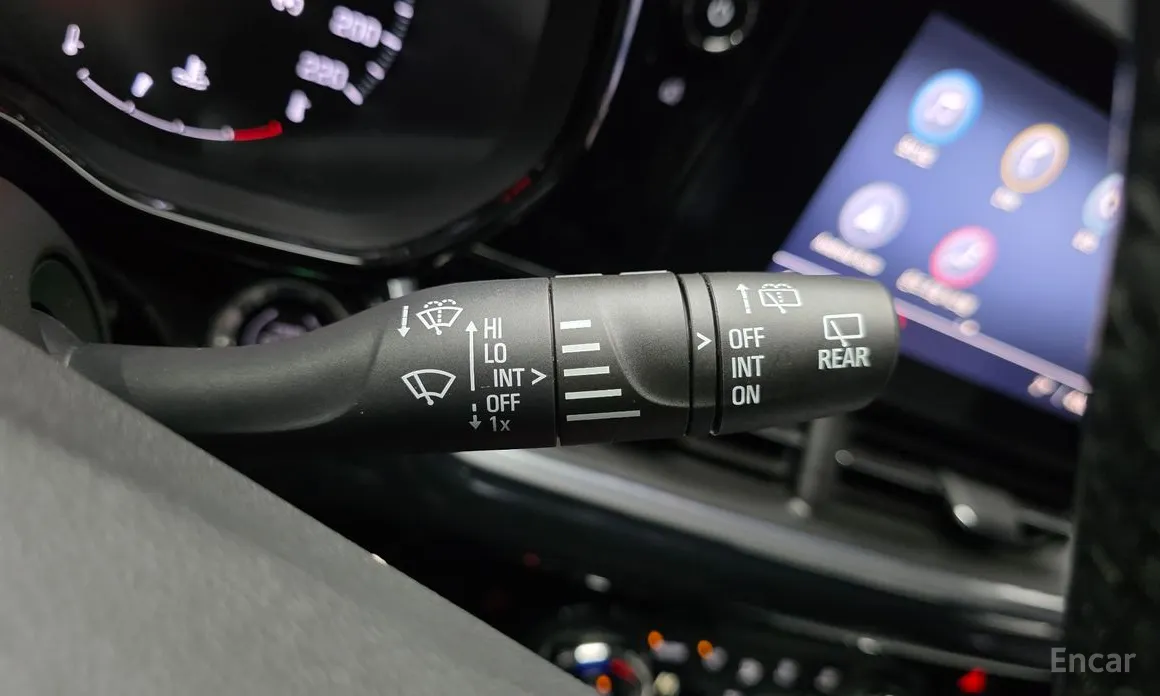 Фото 19 - Chevrolet Trax