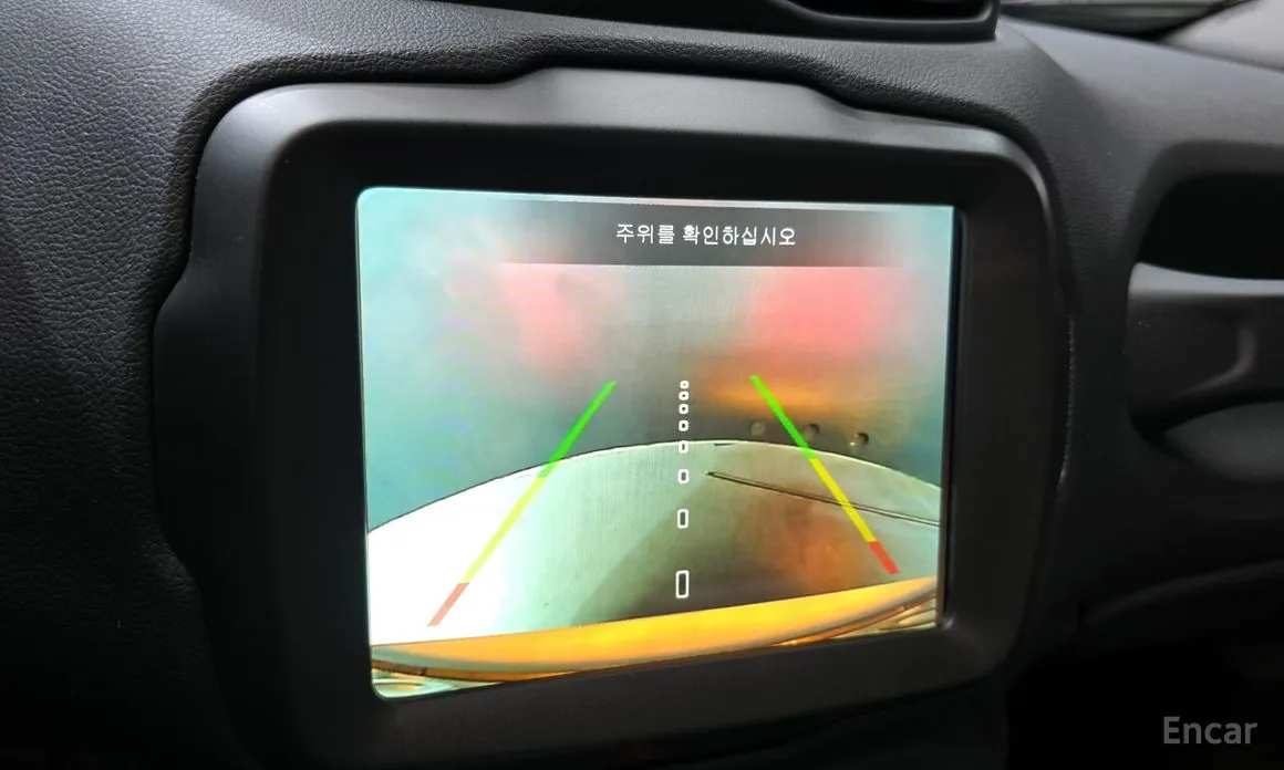 Фото 15 - Jeep Renegade