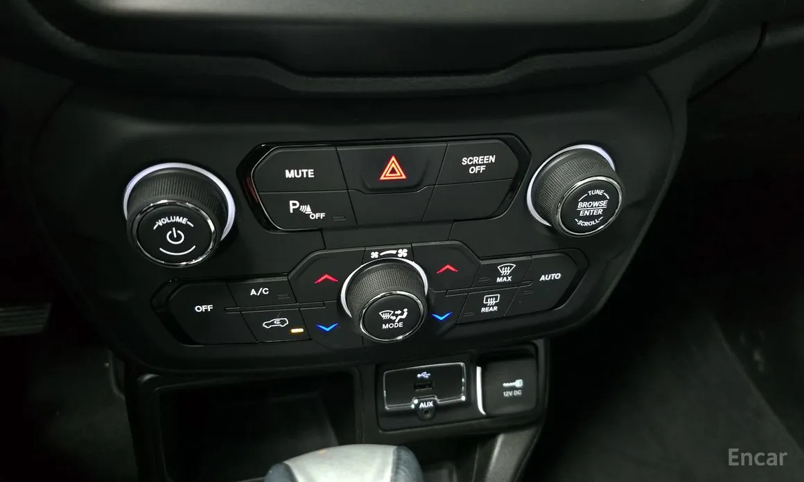 Фото 18 - Jeep Renegade