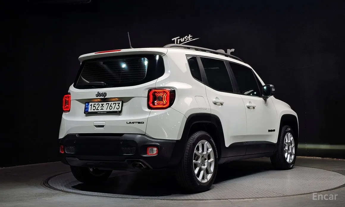 Фото 2 - Jeep Renegade