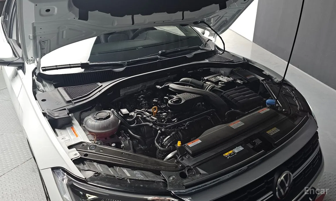 Photo 6 - Volkswagen Jetta