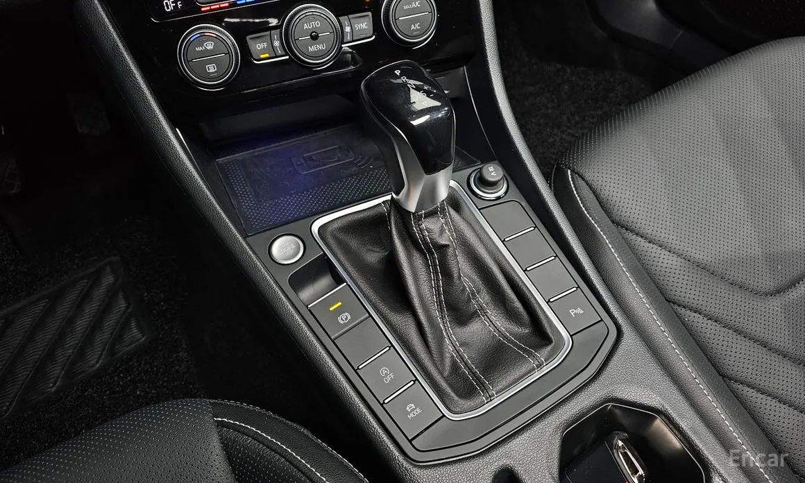 Photo 9 - Volkswagen Jetta