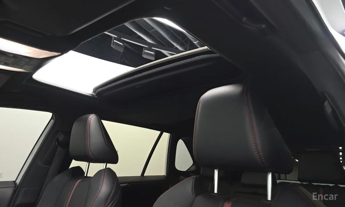 Photo 16 - Toyota RAV4