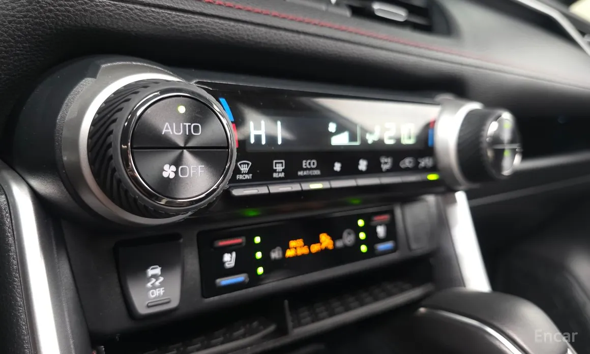 Photo 18 - Toyota RAV4