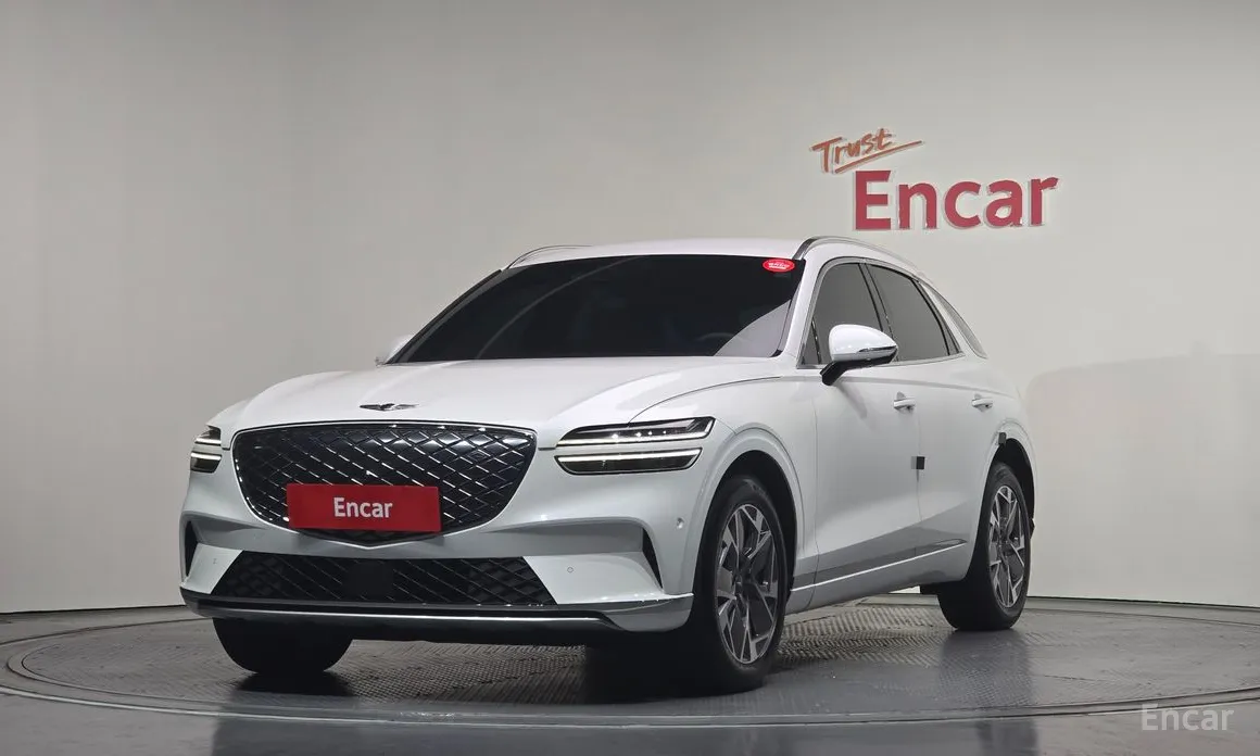 Photo 1 - Genesis GV70