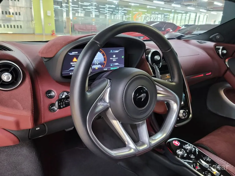 Фото 11 - McLaren GT