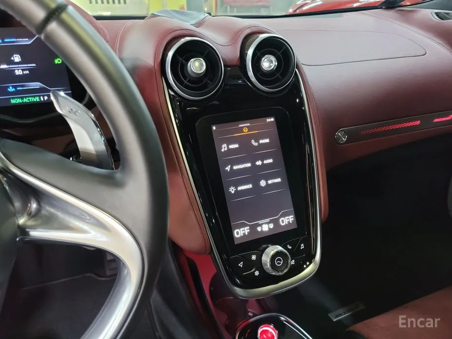 Фото 12 - McLaren GT